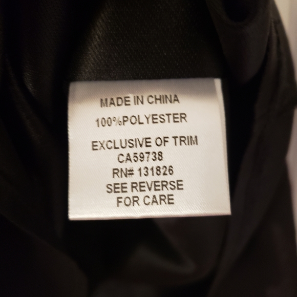 Black and gold medium short dress - Picture 3 of 11